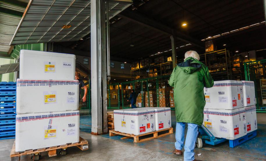 Paraná recebe primeiro lote de vacinas contra a dengue