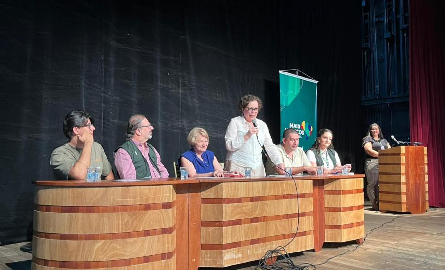 Profissionais do Programa Mais Médicos participam de acolhimento no Paraná