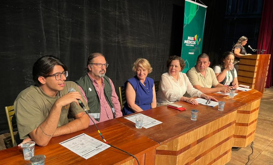 Profissionais do Programa Mais Médicos participam de acolhimento no Paraná