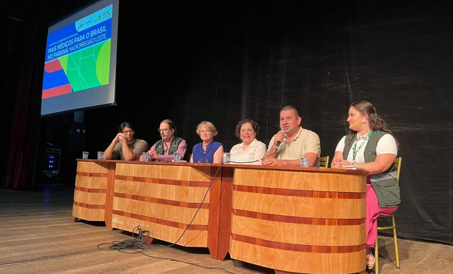 Profissionais do Programa Mais Médicos participam de acolhimento no Paraná