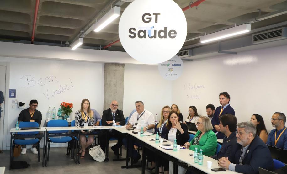 Paraná apresenta processo de compra de medicamentos por consórcio no Cosud