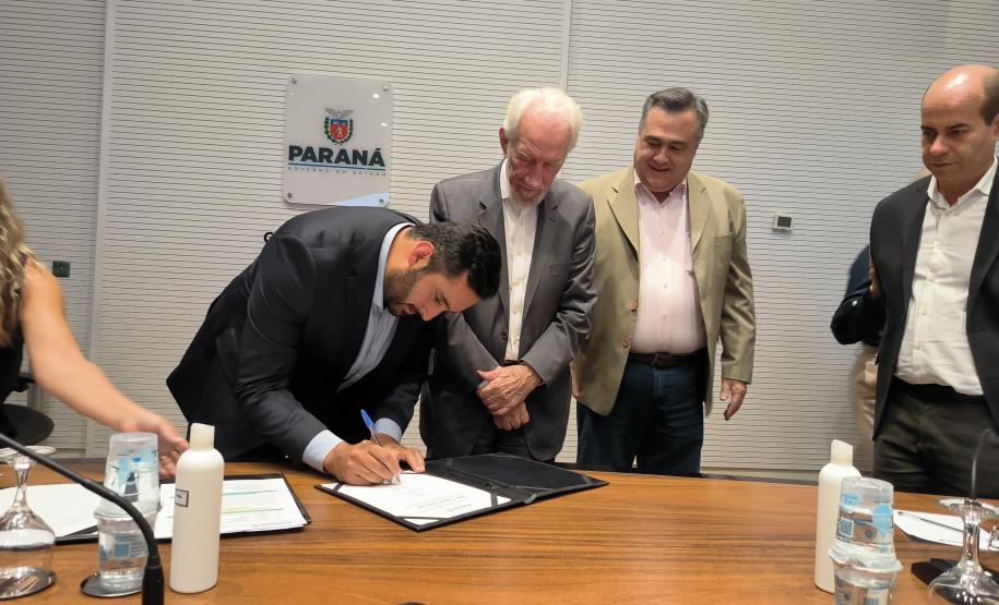 Governo do Estado destina R$ 7 milhões para construção da maternidade de Reserva