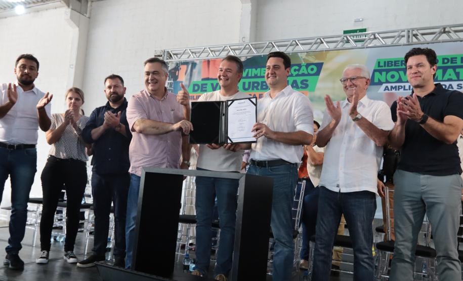 Governador anuncia R$ 4,7 milhões para nova maternidade e em Guaratuba