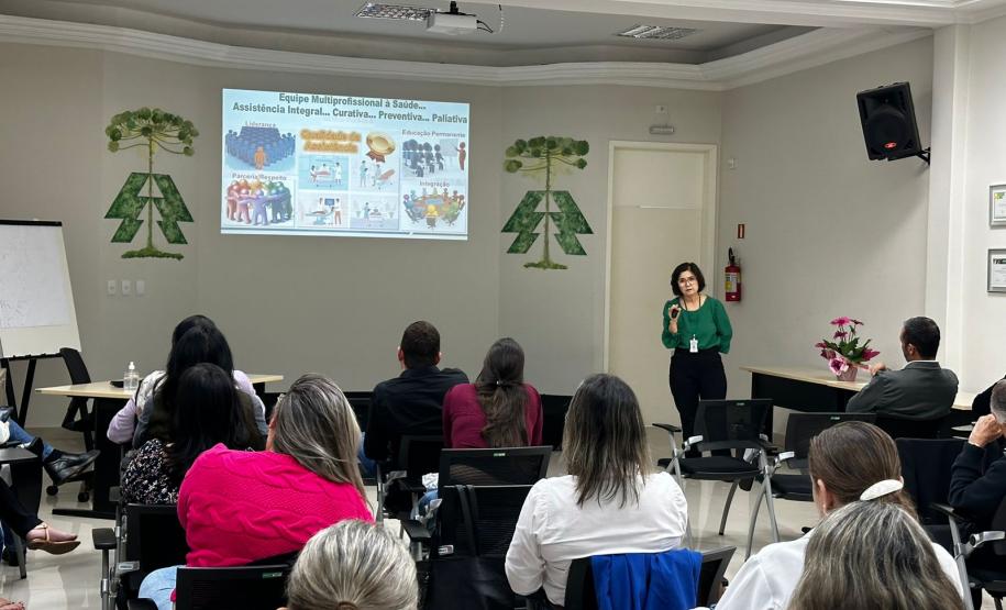 Diretores de hospitais do Norte Pioneiro debatem ajustes do fluxo hospitalar na região
