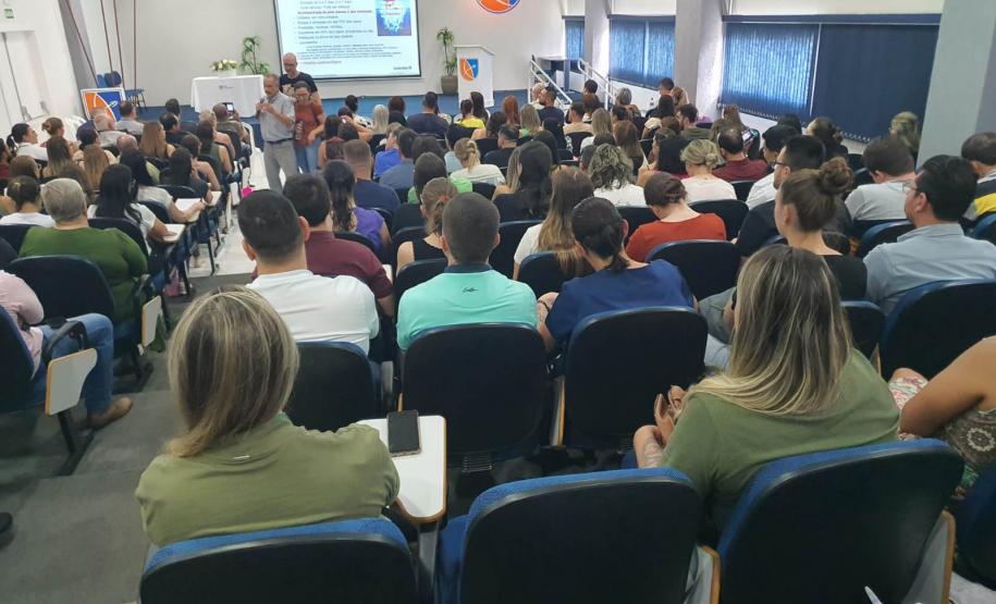 Assistência a pacientes suspeitos de dengue é tema de capacitação em Guarapuava