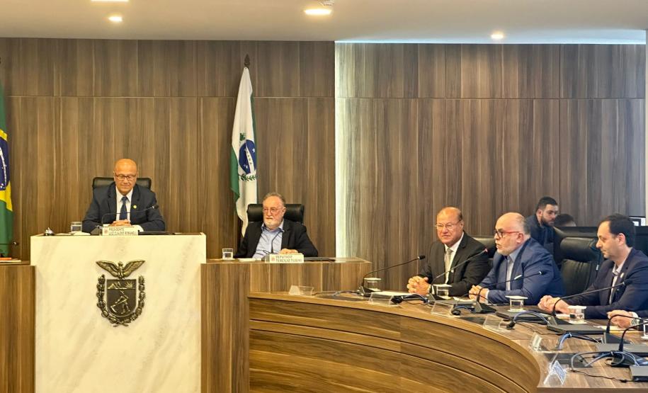 Saúde apresenta ações em reunião da Frente Parlamentar na Alep