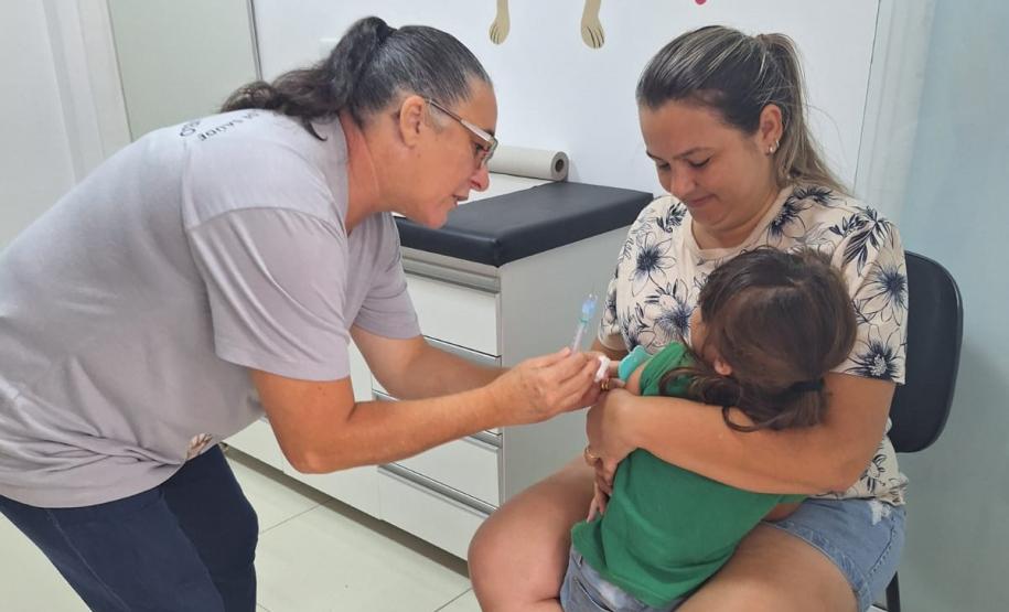 Dia D de vacinação contra a gripe mobiliza 10 mil profissionais da saúde