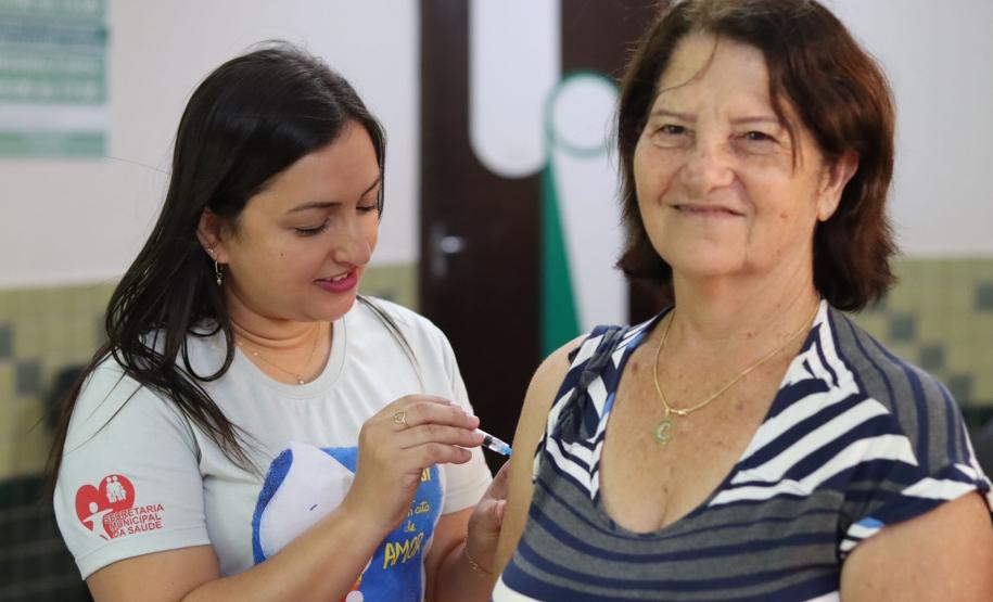 Dia D de vacinação contra a gripe mobiliza 10 mil profissionais da saúde