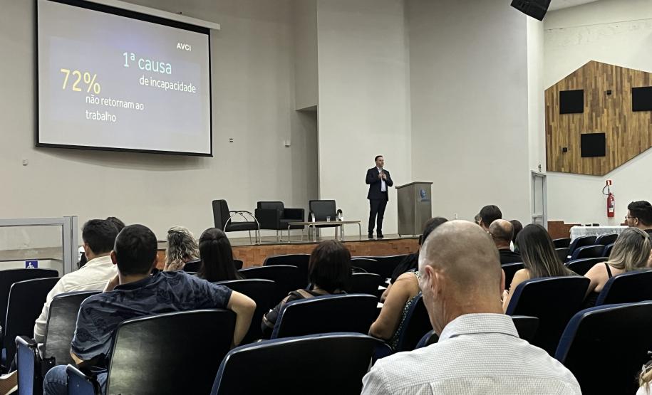 Saúde promove seminário para aprimorar cuidados na rede de urgência e emergência