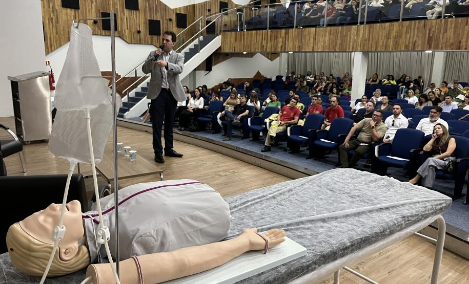 Saúde promove seminário para aprimorar cuidados na rede de urgência e emergência
