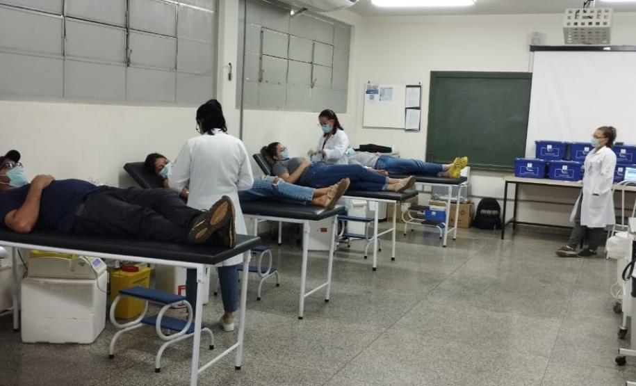 Hemonúcleo de Apucarana vai aos municípios coletar sangue e doações aumentam 20%