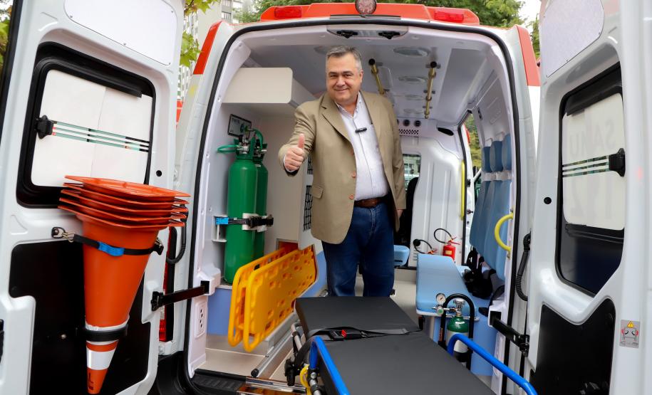 Estado entrega 24 novas ambulâncias para fortalecer o Samu de Curitiba
