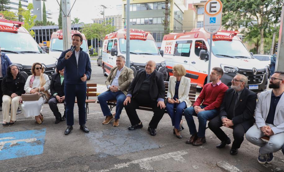 Estado entrega 24 novas ambulâncias para fortalecer o Samu de Curitiba