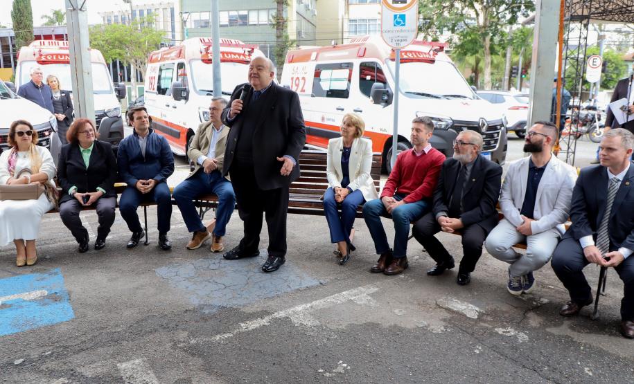 Estado entrega 24 novas ambulâncias para fortalecer o Samu de Curitiba