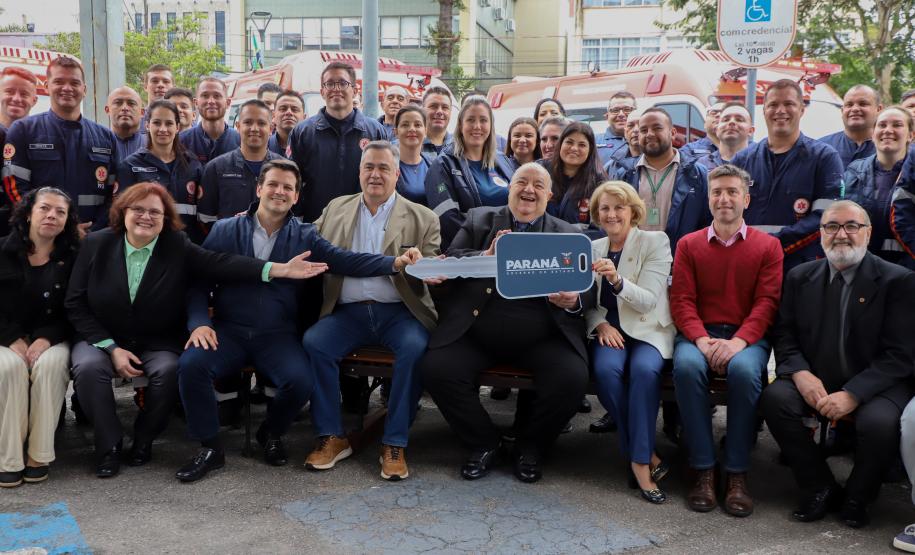Estado entrega 24 novas ambulâncias para fortalecer o Samu de Curitiba