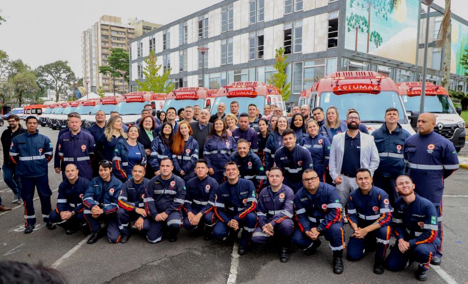 Estado entrega 24 novas ambulâncias para fortalecer o Samu de Curitiba