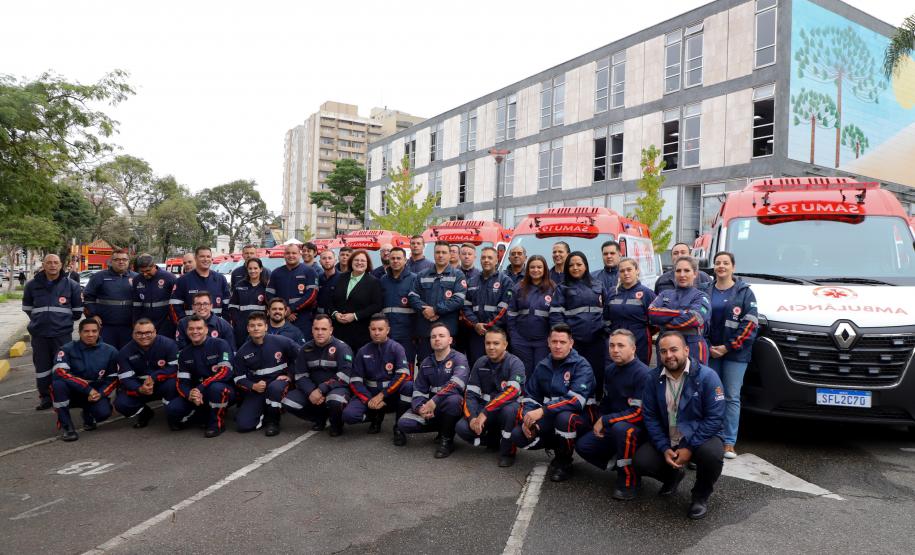 Estado entrega 24 novas ambulâncias para fortalecer o Samu de Curitiba