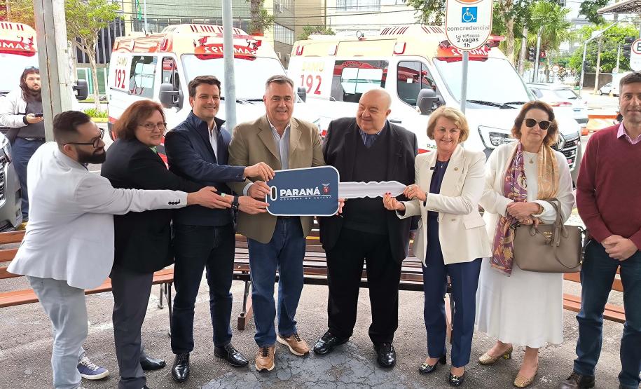 Estado entrega 24 novas ambulâncias para fortalecer o Samu de Curitiba