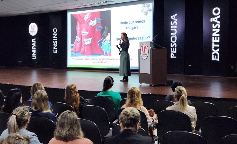 Saúde promove capacitação de profissionais e mutirão da pessoa idosa na região Oeste