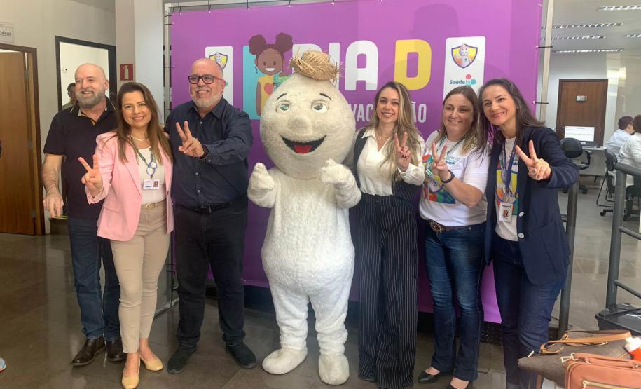 Mais de 70 mil crianças são imunizadas no Dia D contra a poliomielite em todo o Paraná