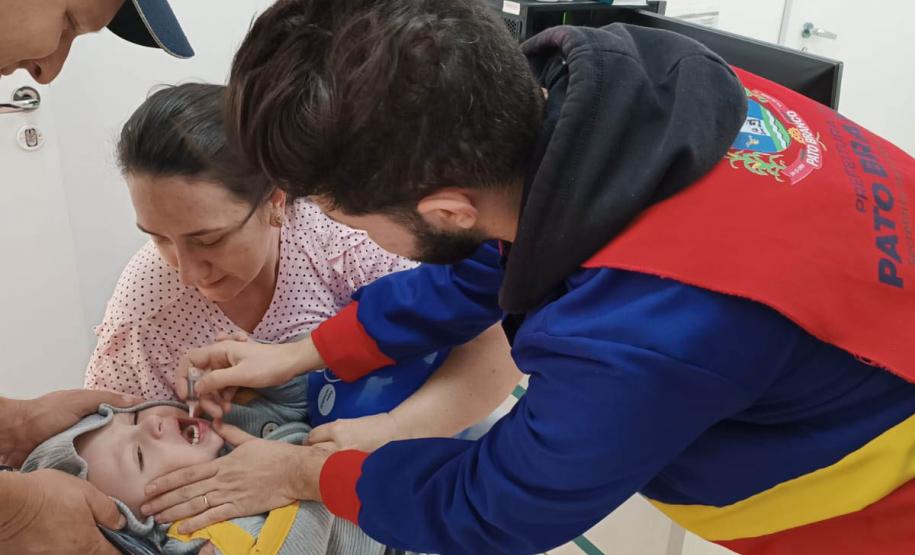 Mais de 70 mil crianças são imunizadas no Dia D contra a poliomielite em todo o Paraná