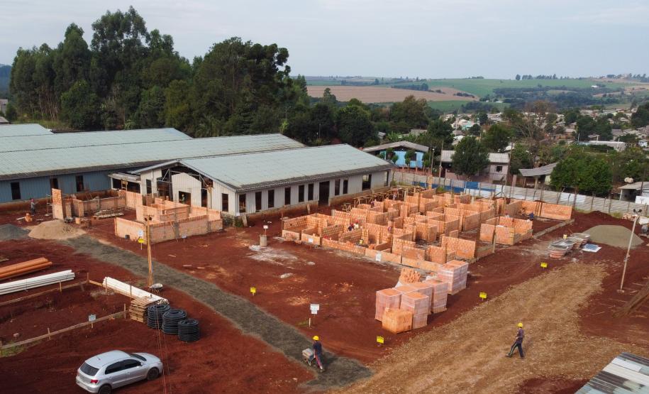 Governo inaugura obras e anuncia novos investimentos para Quedas do Iguaçu