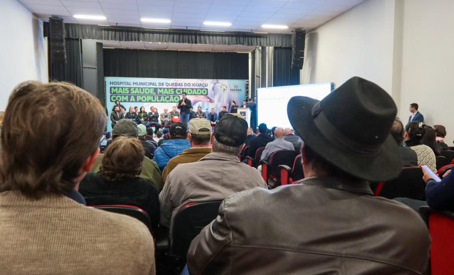 Governo inaugura obras e anuncia novos investimentos para Quedas do Iguaçu