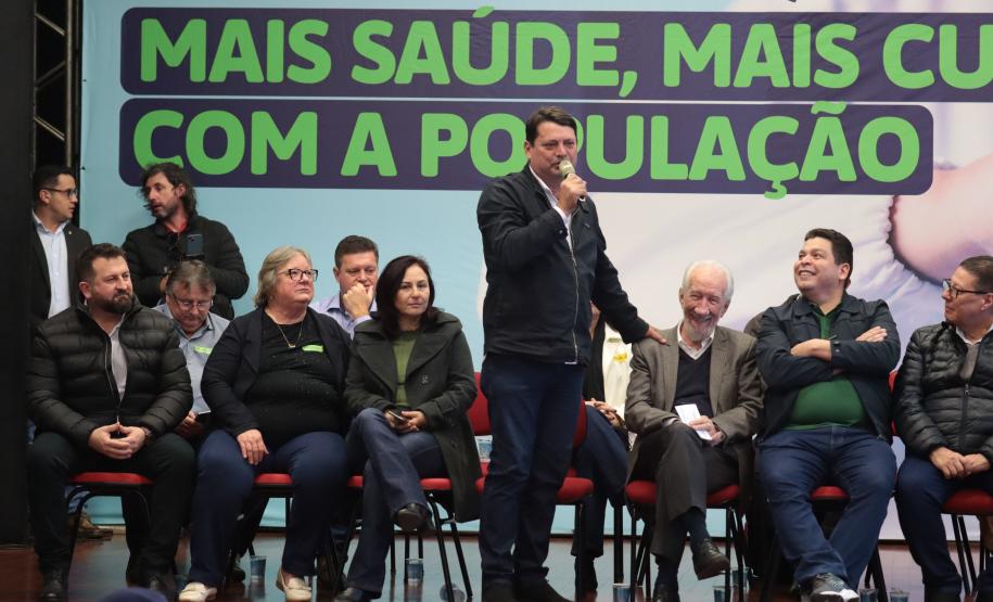 Governo inaugura obras e anuncia novos investimentos para Quedas do Iguaçu