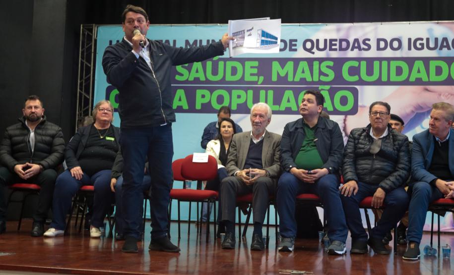 Governo inaugura obras e anuncia novos investimentos para Quedas do Iguaçu