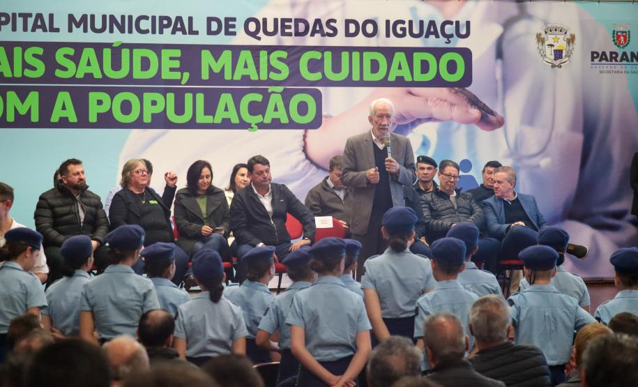 Governo inaugura obras e anuncia novos investimentos para Quedas do Iguaçu