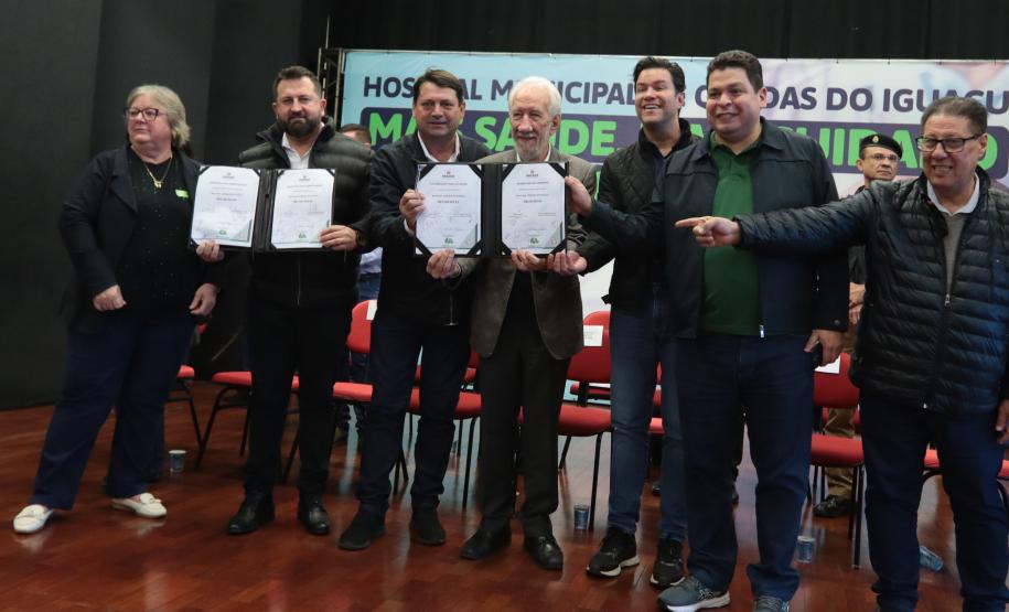 Governo inaugura obras e anuncia novos investimentos para Quedas do Iguaçu