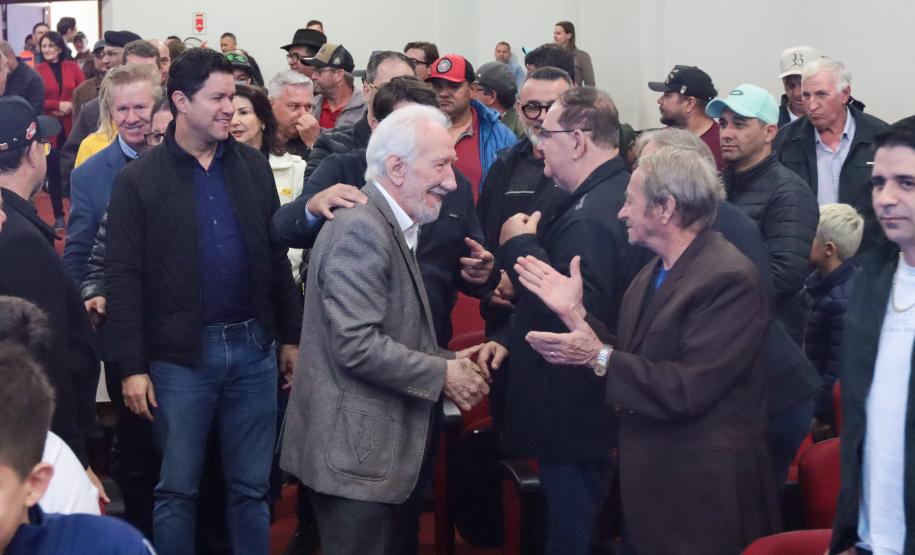 Governo inaugura obras e anuncia novos investimentos para Quedas do Iguaçu