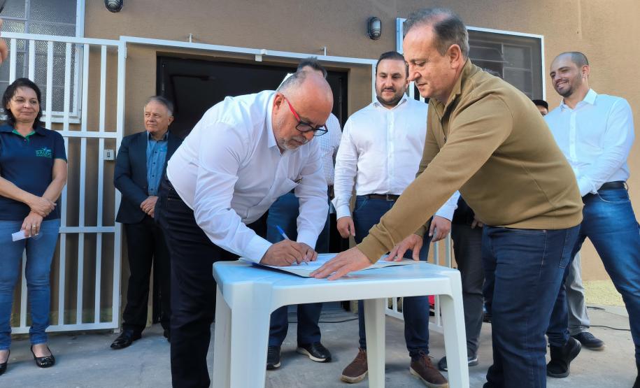 Com investimento do Estado, Clínica de Hemodiálise de Castro é reativada