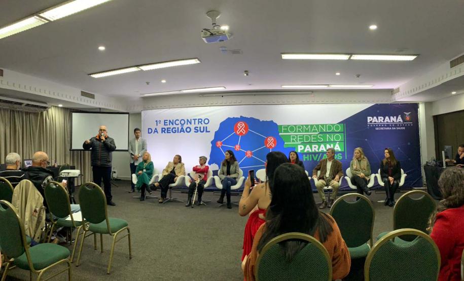 Paraná apresenta ações de prevenção e combate ao HIV em encontro dos estados do Sul
