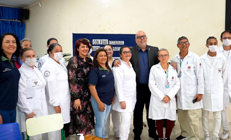 Escolas estaduais e municipais já estão participando da nova força-tarefa de vacinação