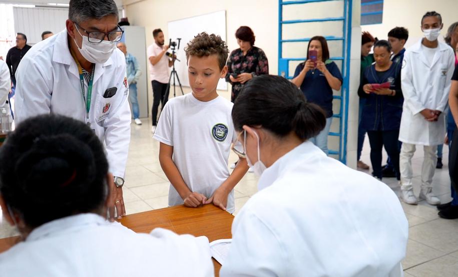 Escolas estaduais e municipais já estão participando da nova força-tarefa de vacinação