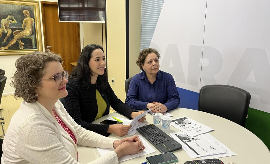 Secretaria da Saúde lança cartilha para orientar sobre violências contra as mulheres