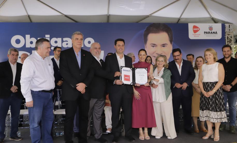 Em parceria com AACD, governador anuncia Complexo de Reabilitação Silvio Santos