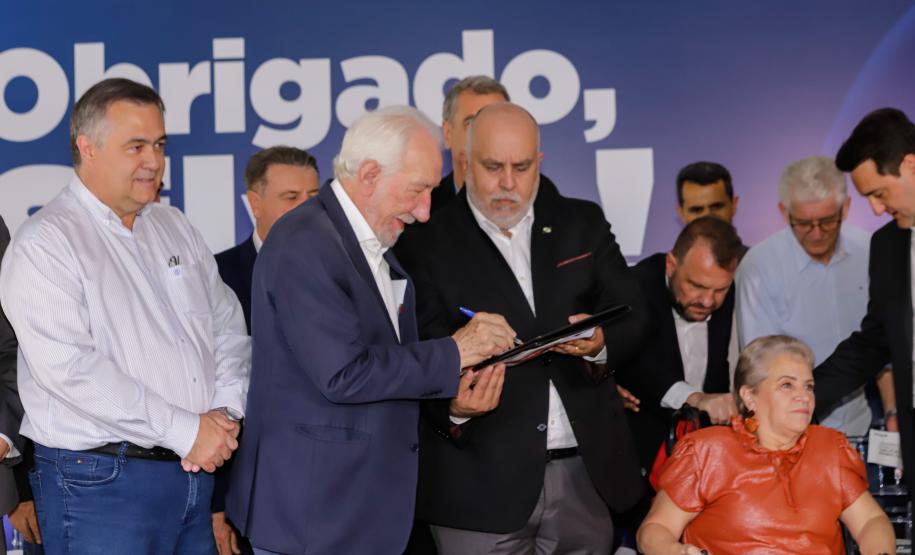Em parceria com AACD, governador anuncia Complexo de Reabilitação Silvio Santos