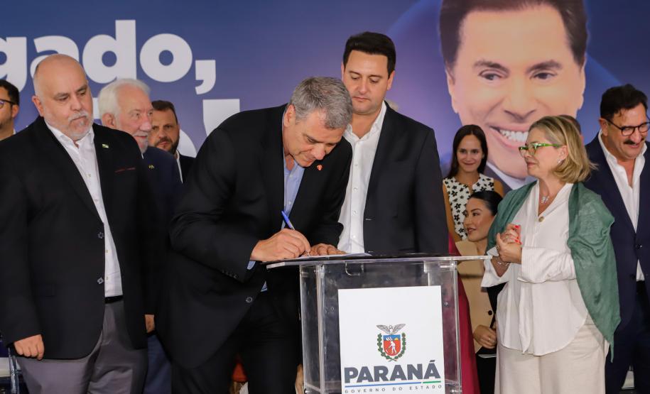 Em parceria com AACD, governador anuncia Complexo de Reabilitação Silvio Santos