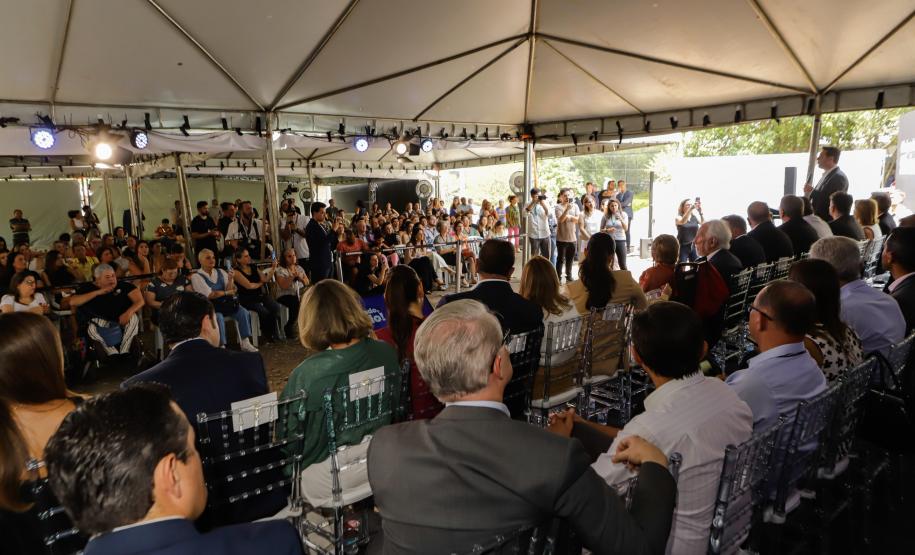 Em parceria com AACD, governador anuncia Complexo de Reabilitação Silvio Santos