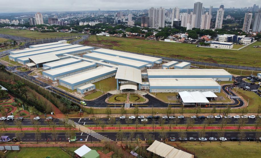 Megaestrutura: governador inaugura Hospital da Criança de Maringá