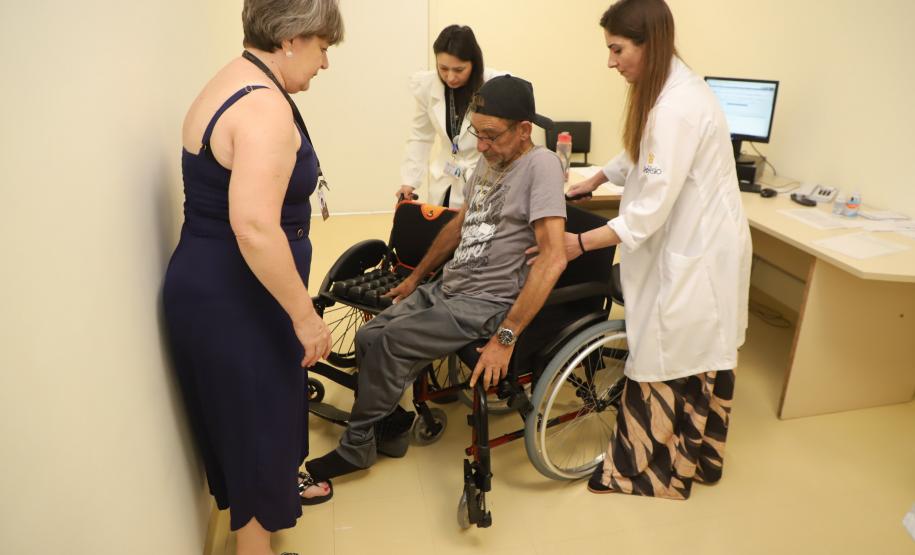 Em parceria com AACD, governador anuncia Complexo de Reabilitação Silvio Santos