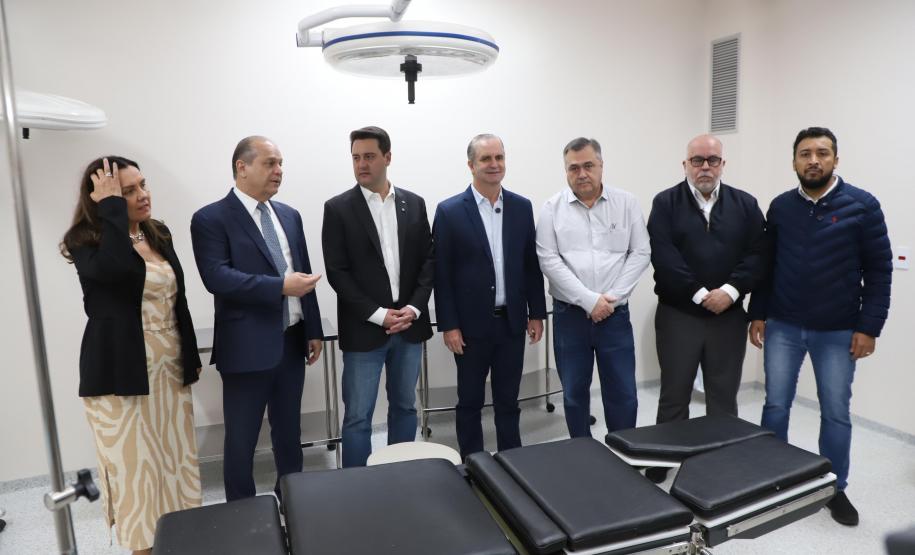 Megaestrutura: governador inaugura Hospital da Criança de Maringá