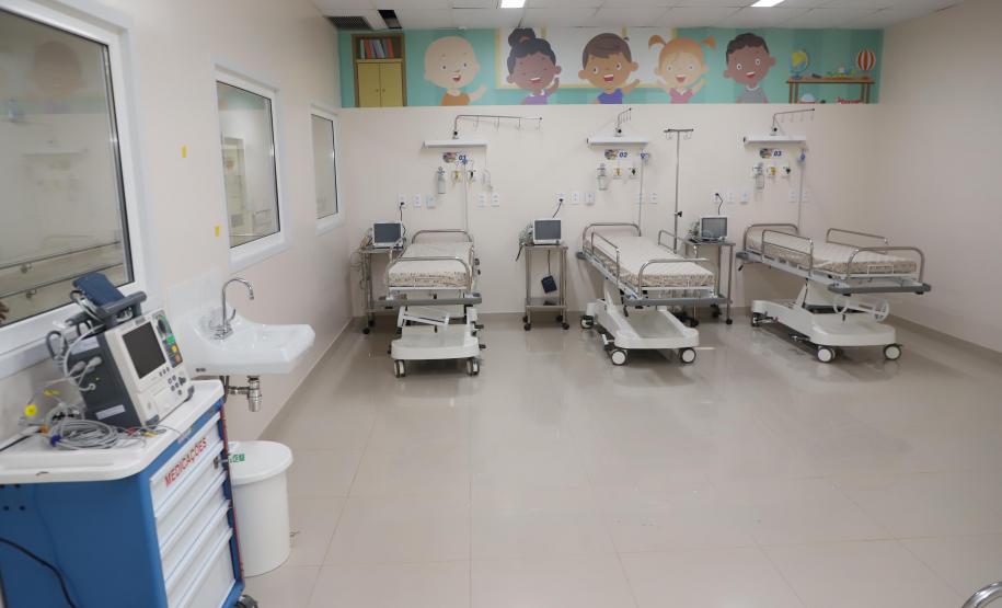 Megaestrutura: governador inaugura Hospital da Criança de Maringá