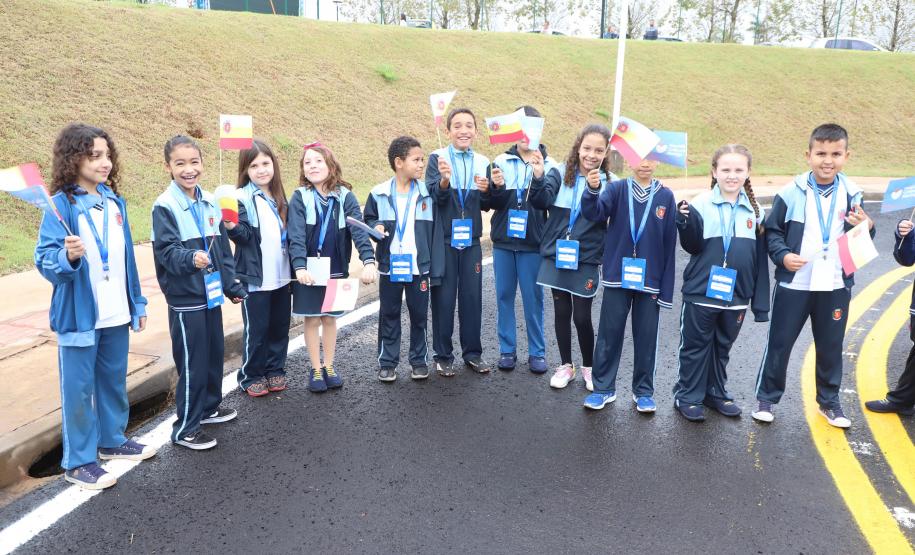 Megaestrutura: governador inaugura Hospital da Criança de Maringá