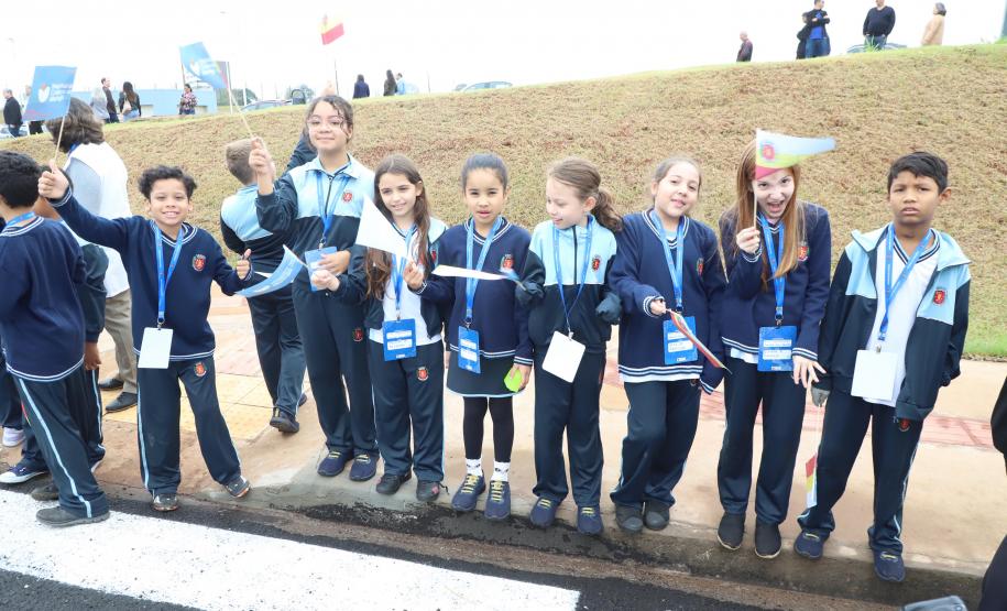 Megaestrutura: governador inaugura Hospital da Criança de Maringá