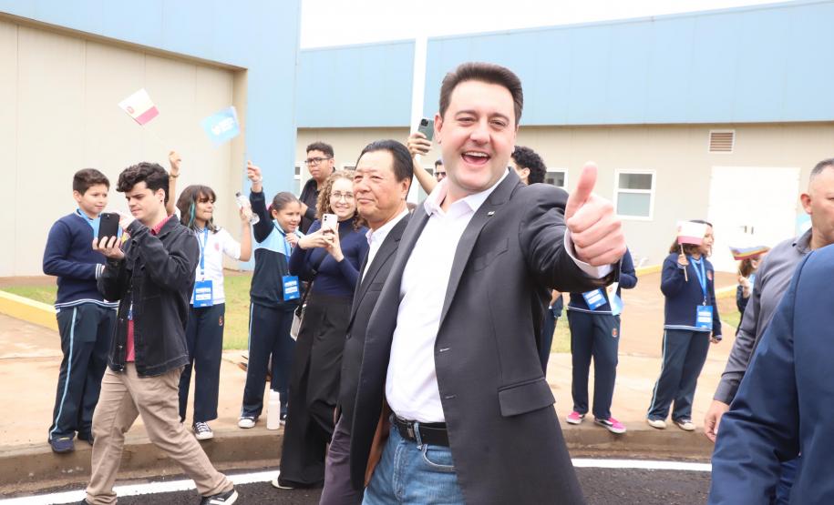 Megaestrutura: governador inaugura Hospital da Criança de Maringá