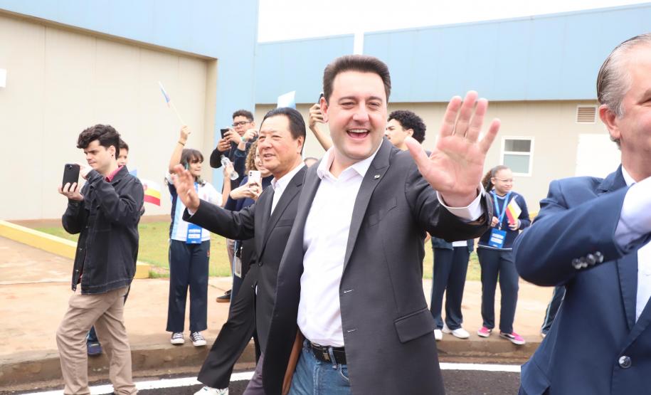 Megaestrutura: governador inaugura Hospital da Criança de Maringá