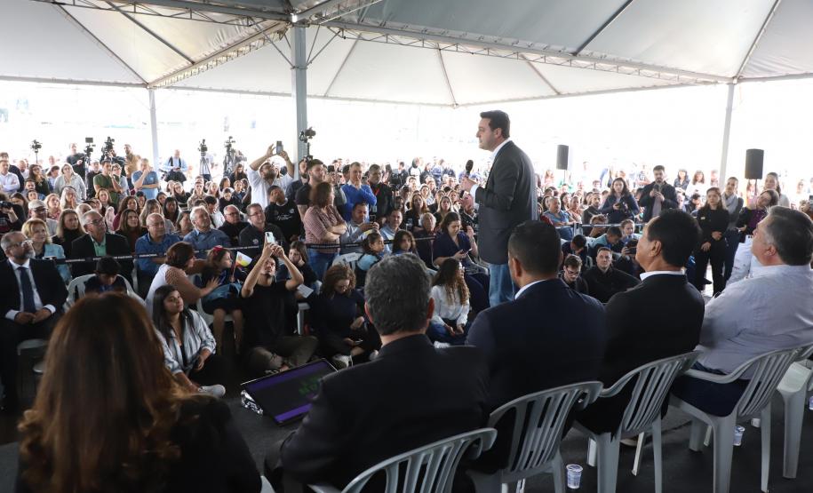 Megaestrutura: governador inaugura Hospital da Criança de Maringá